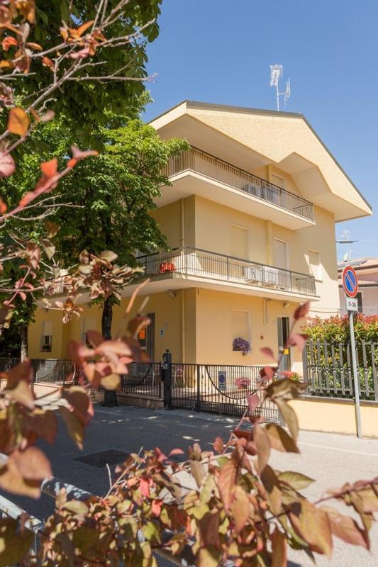 Room And Breakfast Da Laura Bellaria-Igea Marina Ngoại thất bức ảnh