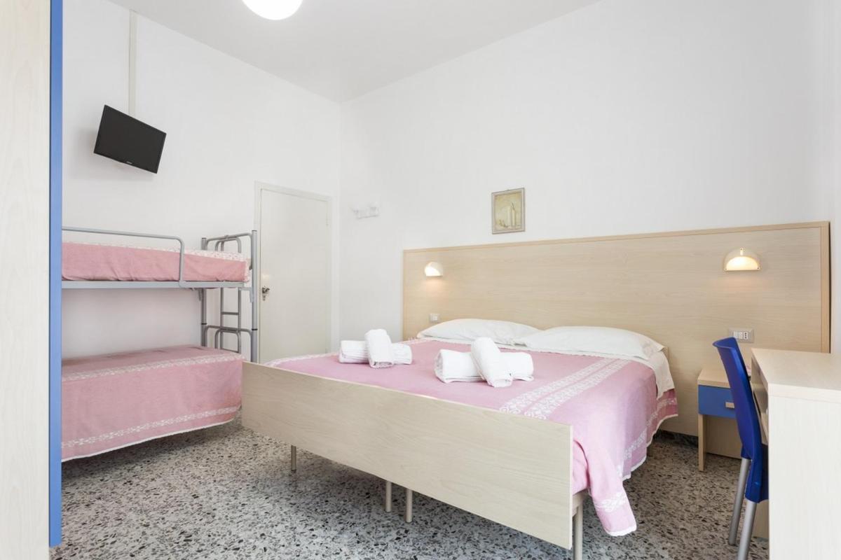 Room And Breakfast Da Laura Bellaria-Igea Marina Ngoại thất bức ảnh